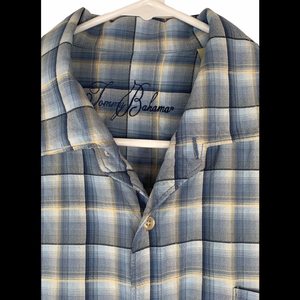 Tommy Bahama Men’s Large Hawaiian Shirt - Picture 3 of 11